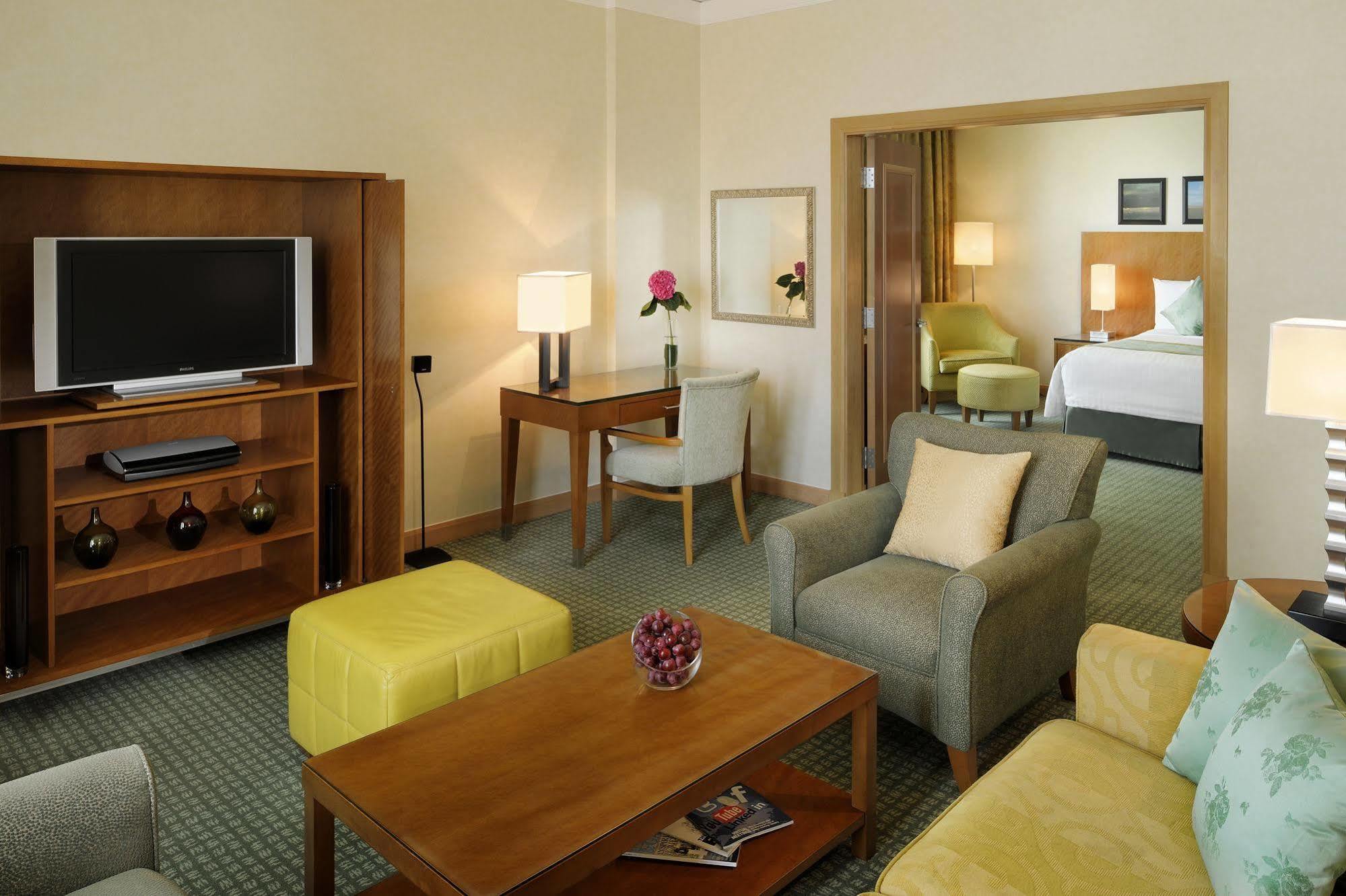 Courtyard By Marriott כוויית מראה חיצוני תמונה