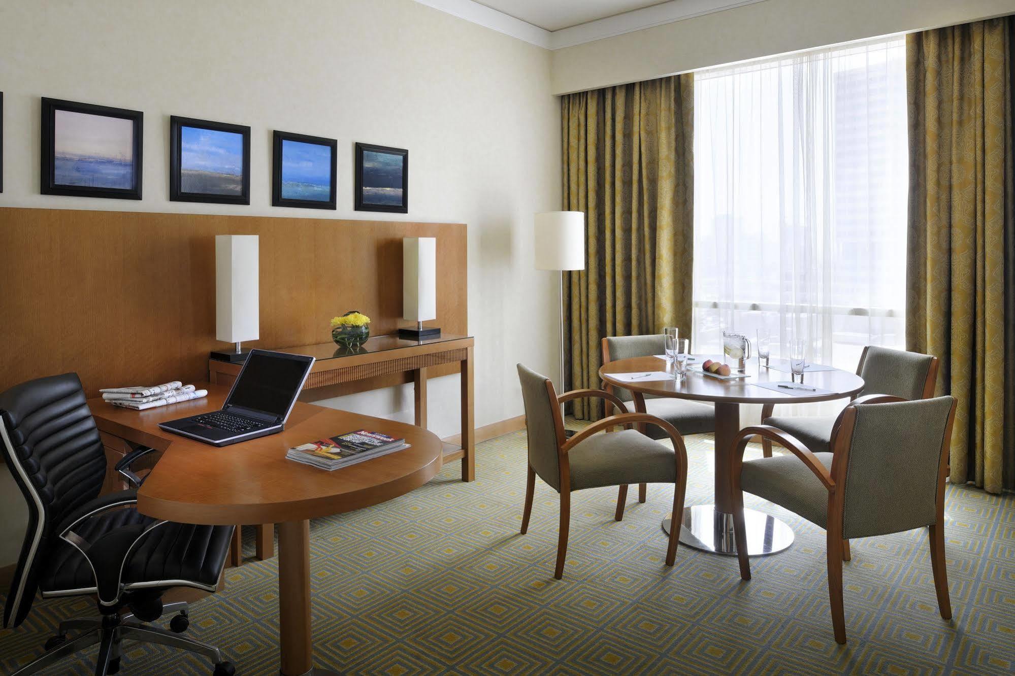 Courtyard By Marriott כוויית מראה חיצוני תמונה
