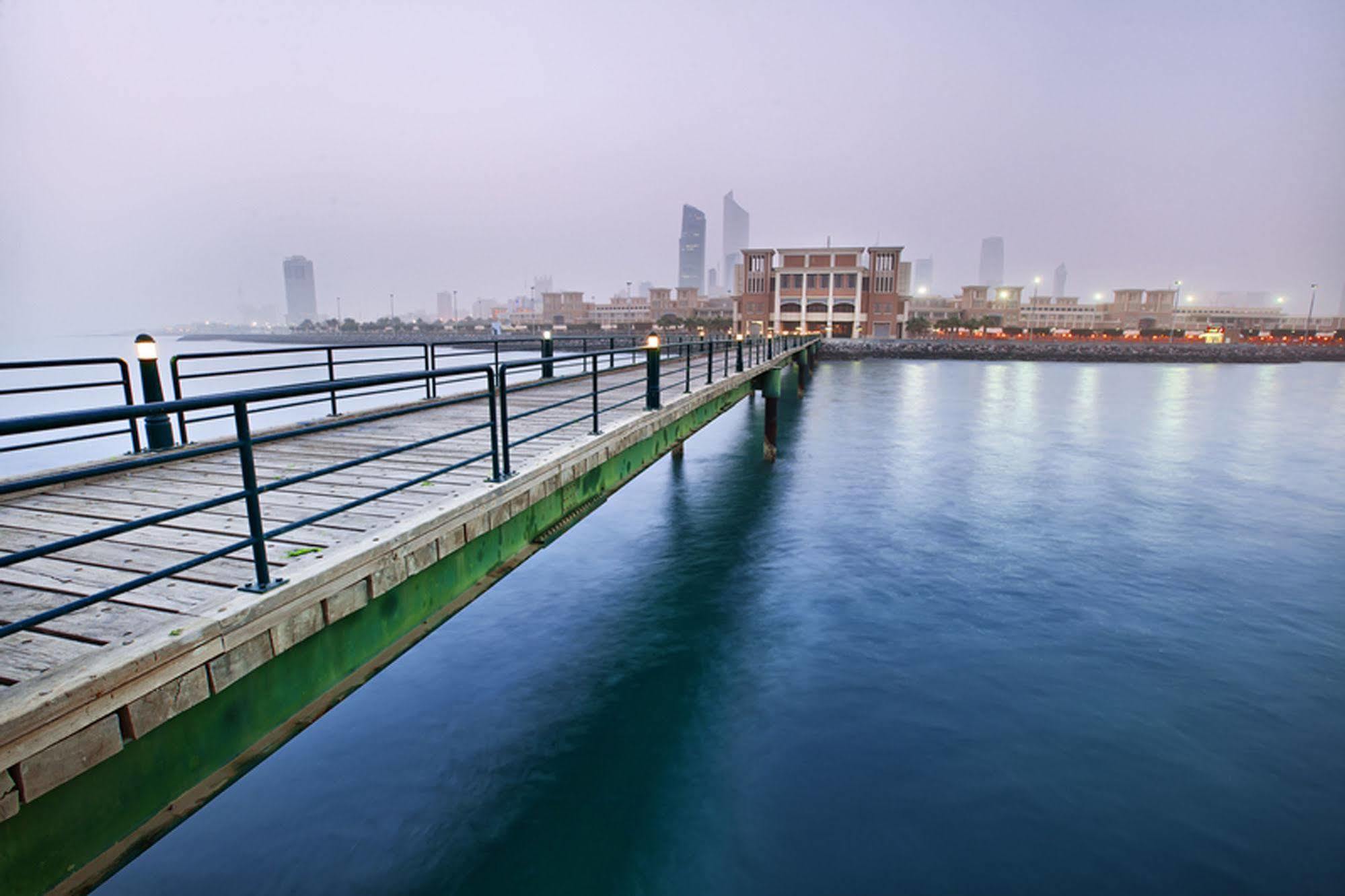 Courtyard By Marriott כוויית מראה חיצוני תמונה